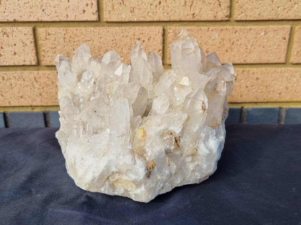 52) large Quartz Crystal Cluster