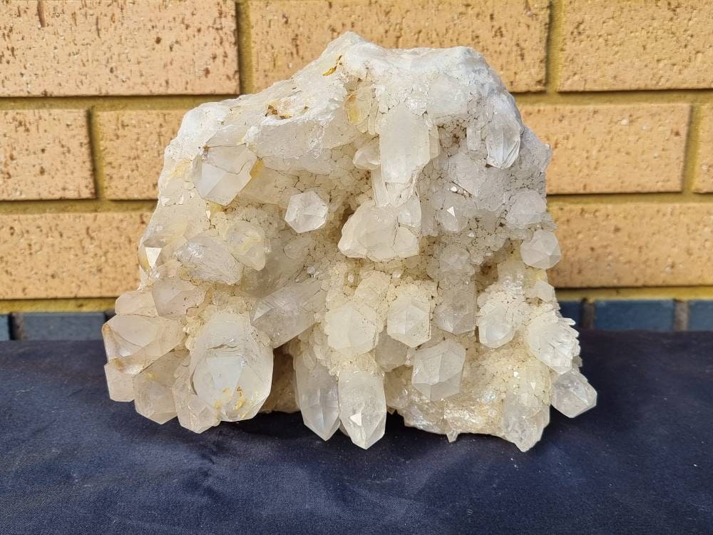 52) large Quartz Crystal Cluster