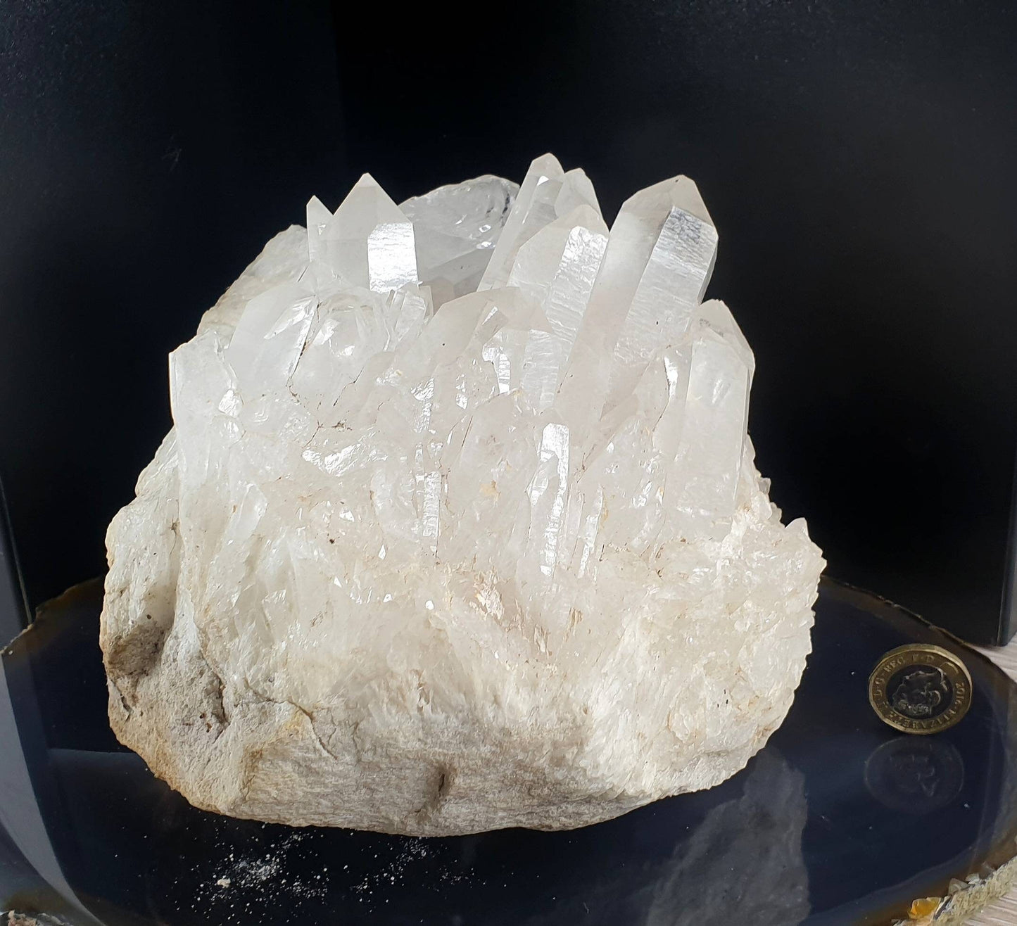 33) large Quartz Crystal Cluster