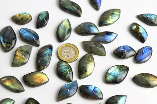 Labradorite Crystal Cabochon X1