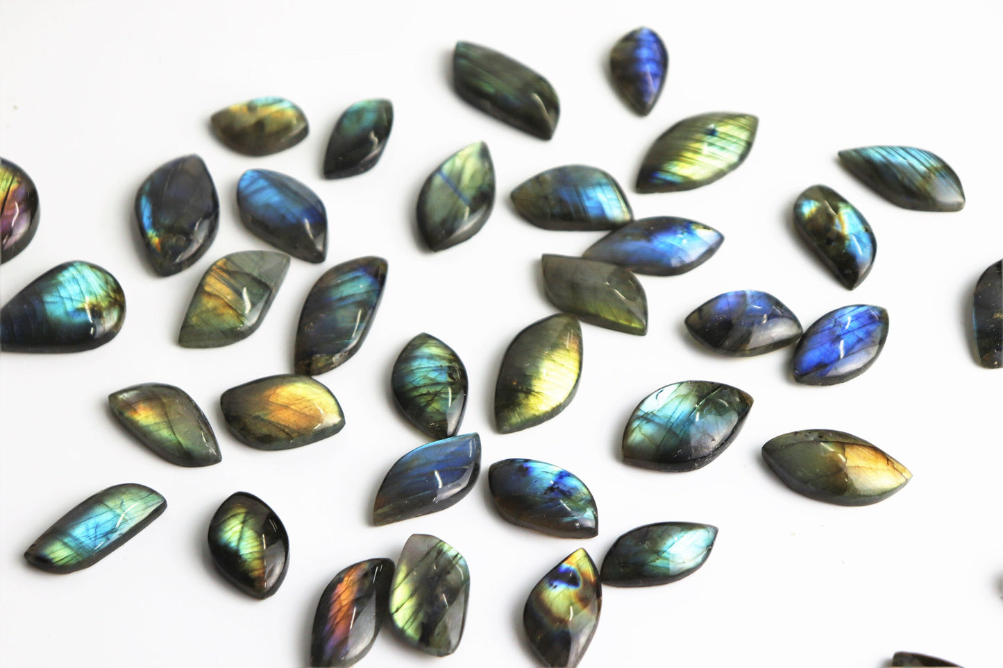 Labradorite Crystal Cabochon X1