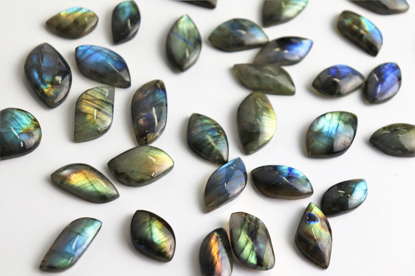 Labradorite Crystal Cabochon X1