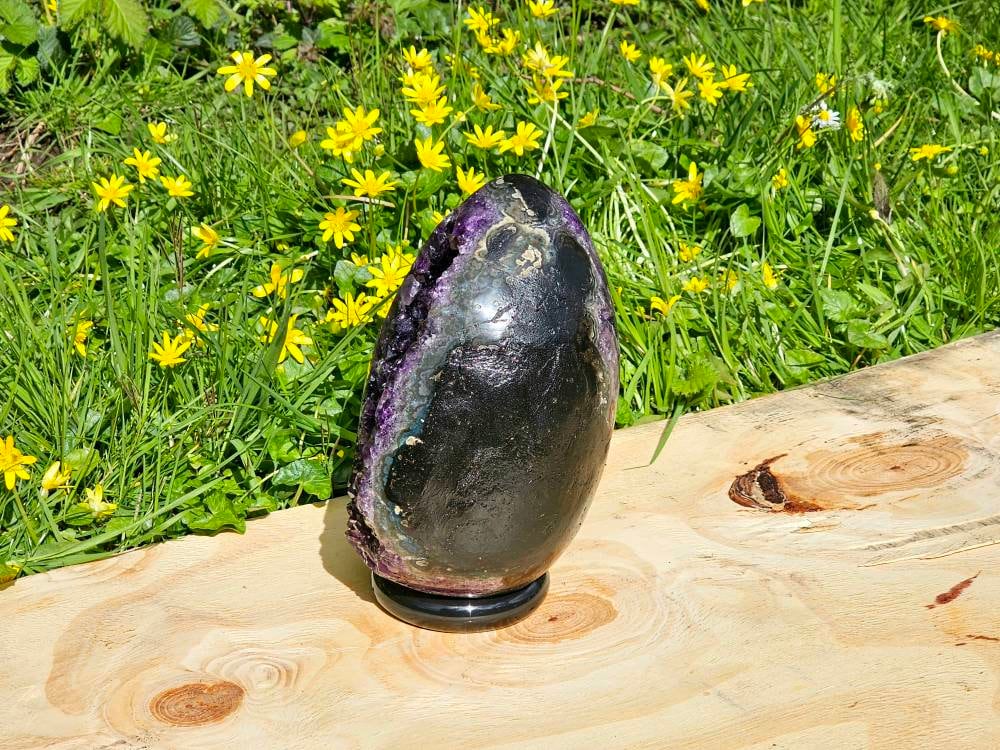 large amethyst crystals uk