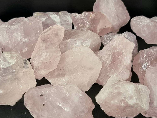 Small rose quartz crystal - rough / tummblestones