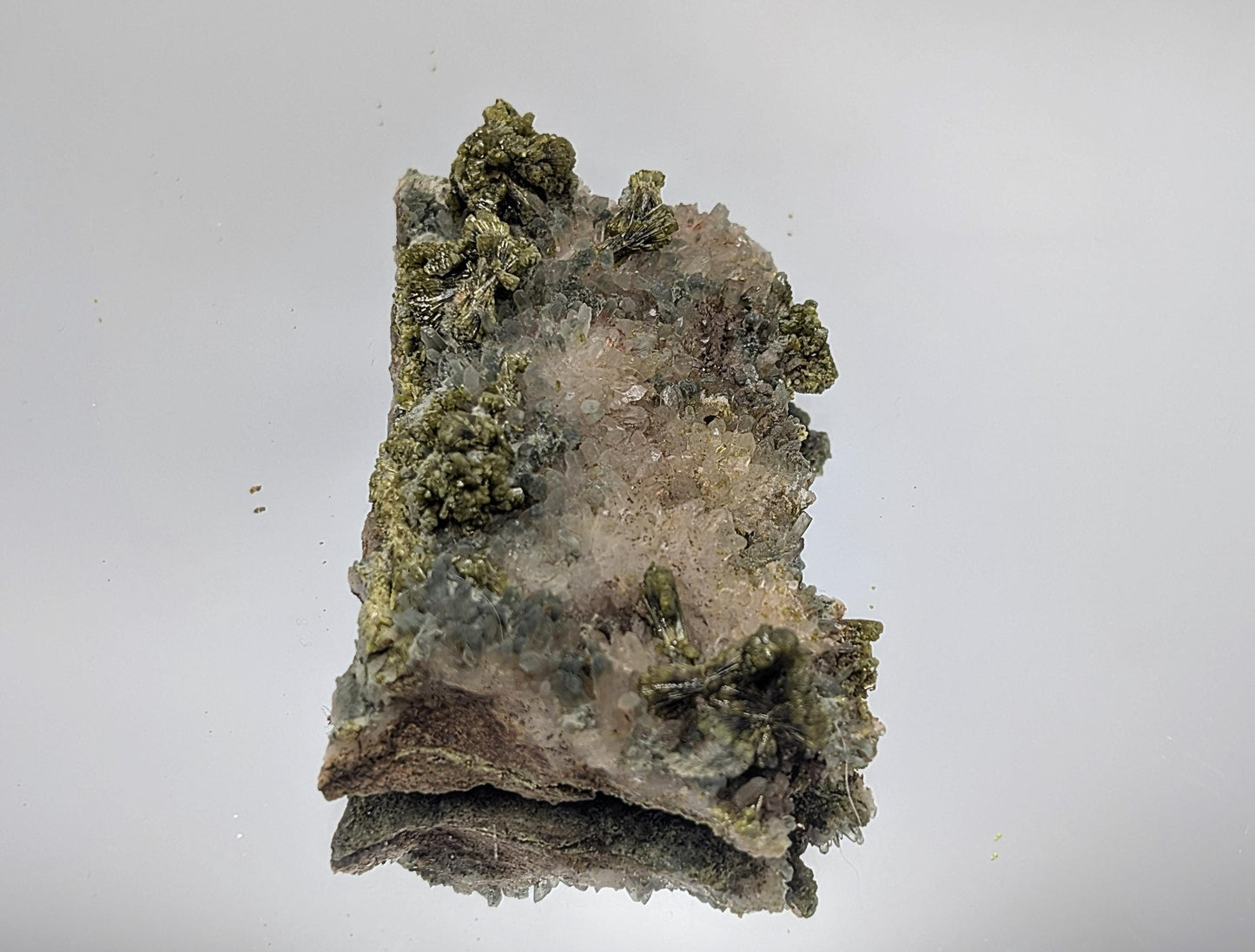 Forest Epidote On Quartz Crystal Fine Mineral (#10)