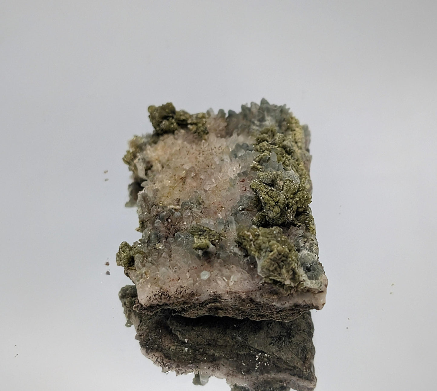 Forest Epidote On Quartz Crystal Fine Mineral (#10)