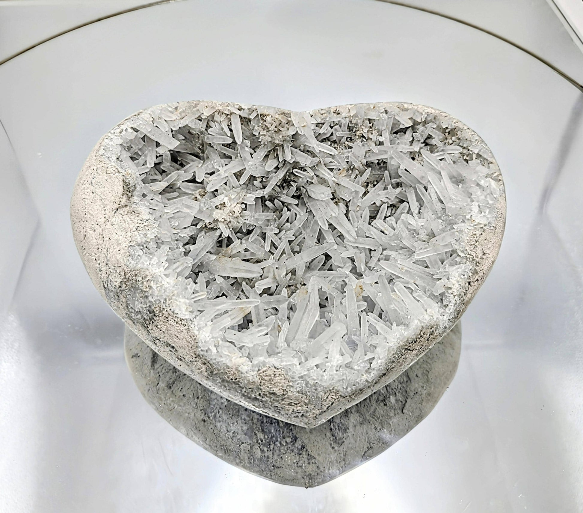 High-quality celestite crystal heart, a perfect collector’s piece