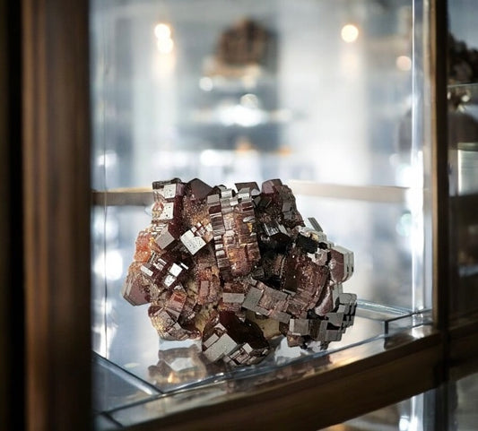 high_quality_chocolate_vanadinite_crystal_specimen