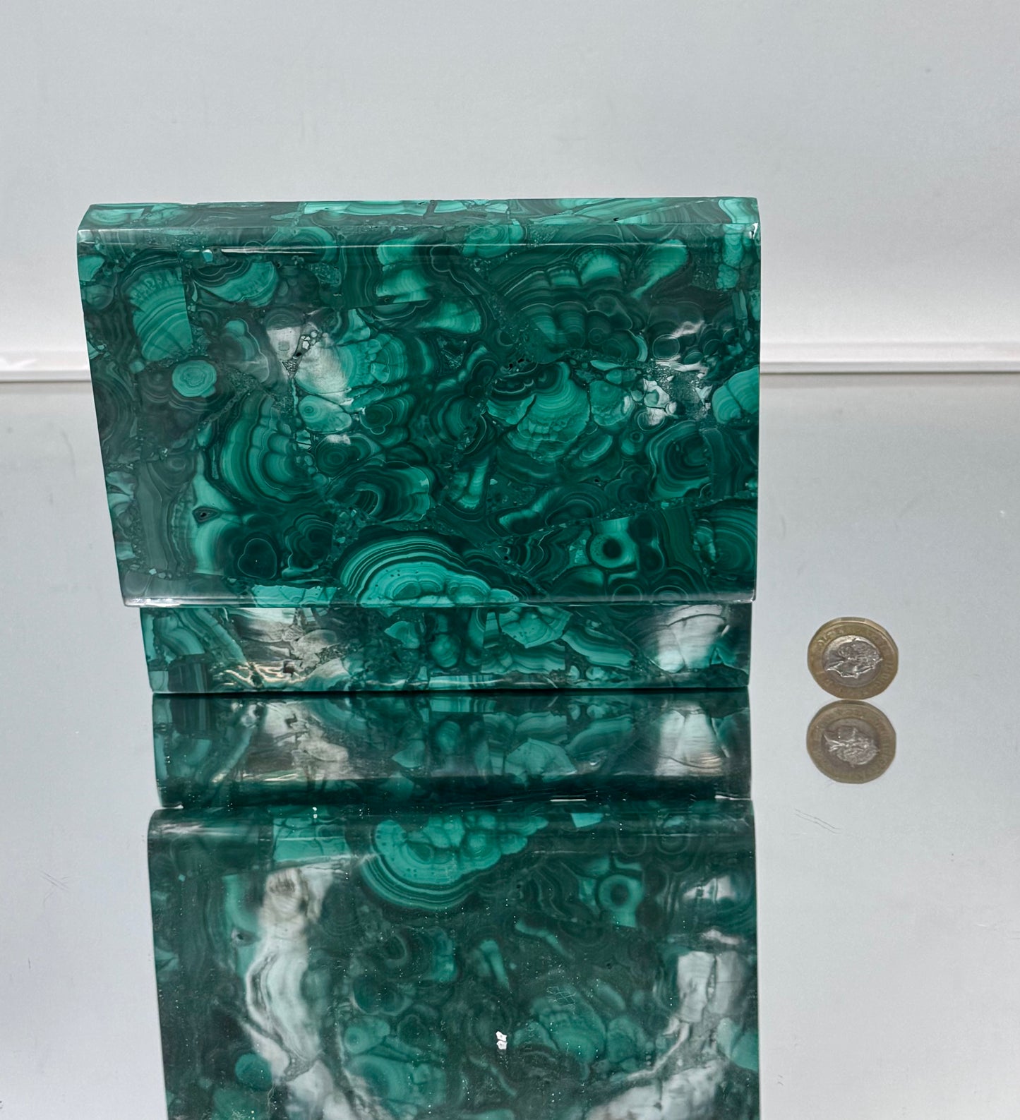 High-quality handcrafted malachite box for storing jewelry and crystals