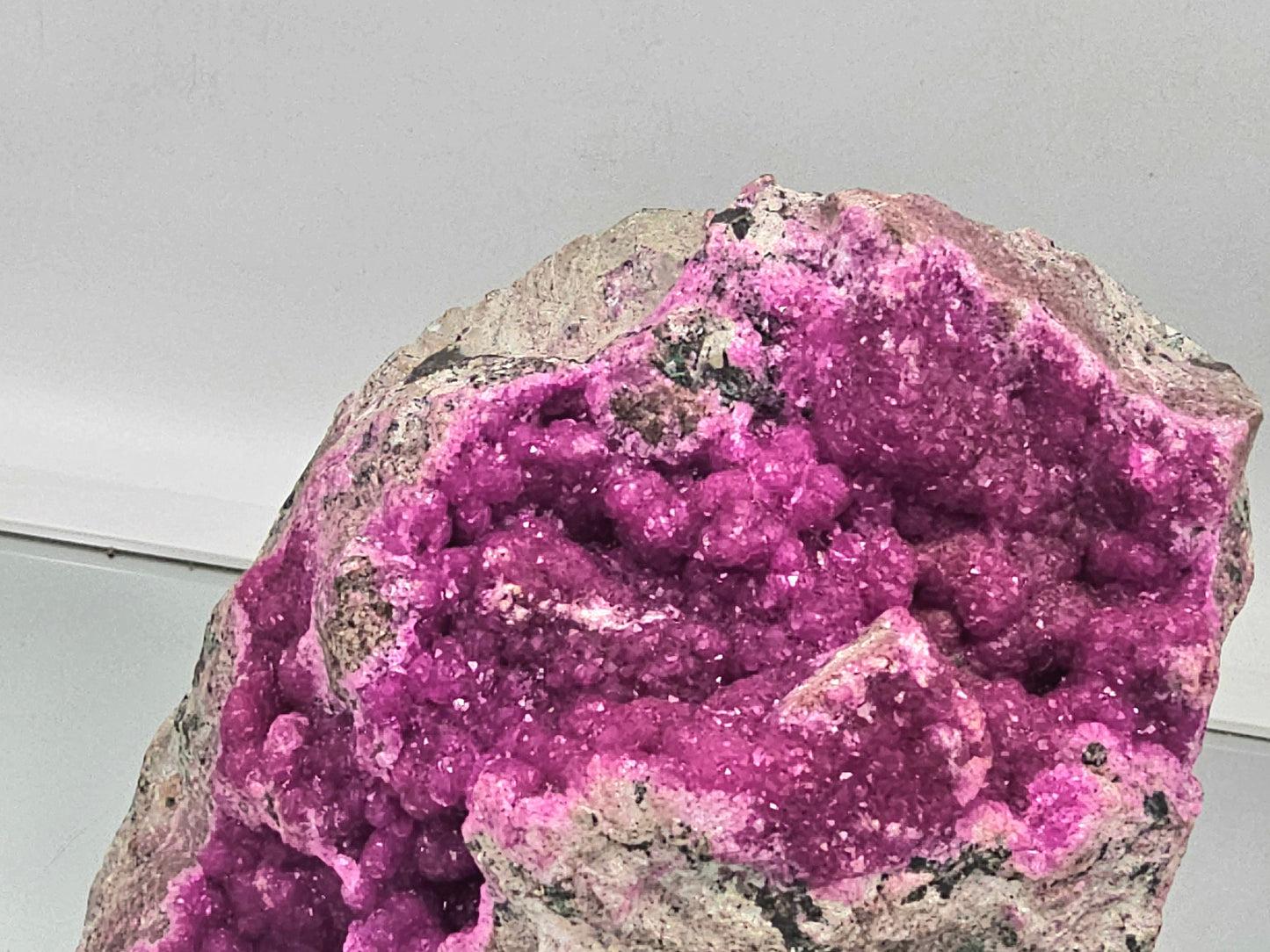 pink interior design crystals cobalt calcite