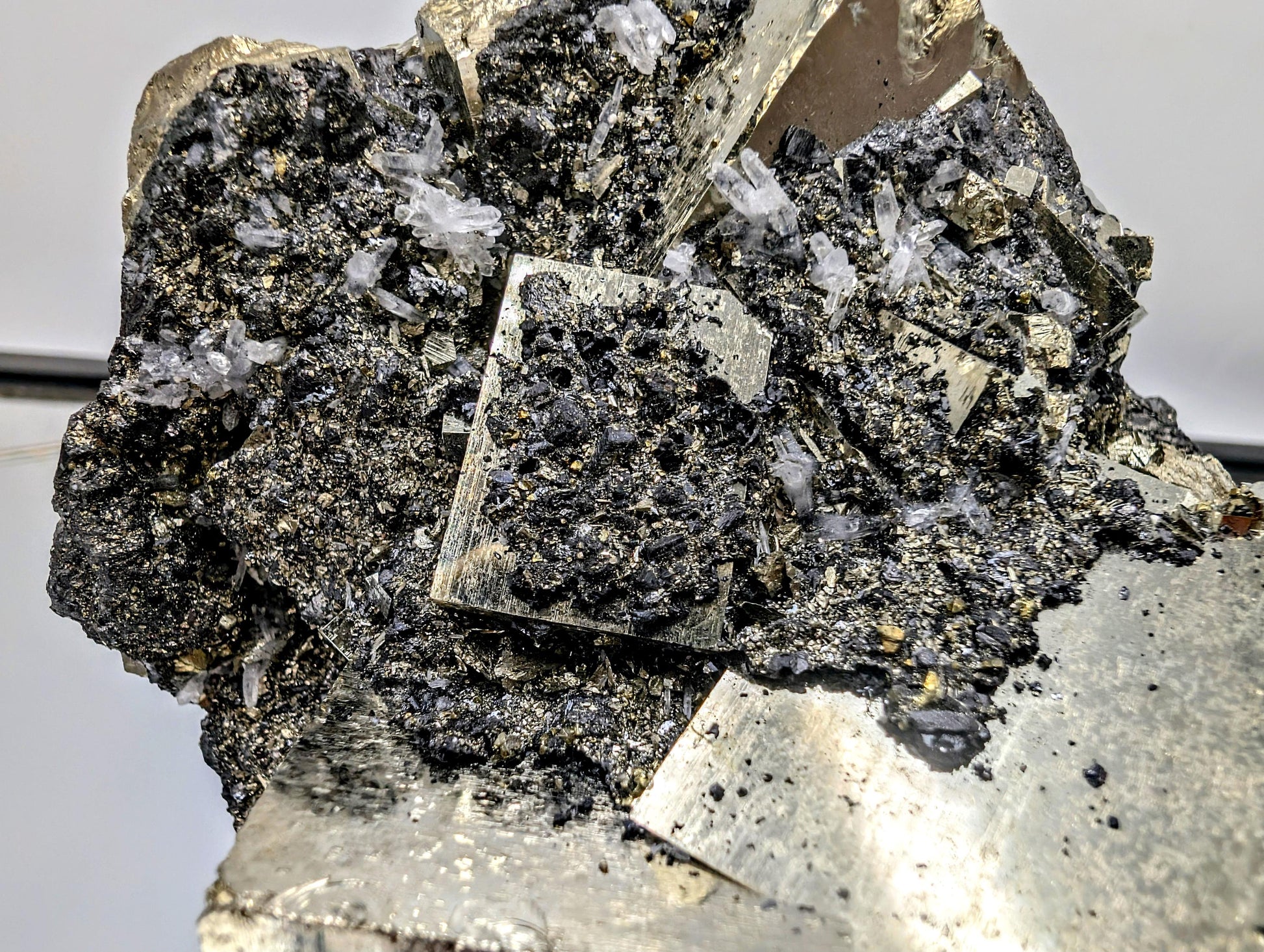 Stunning polished Pyrite cluster for décor.
