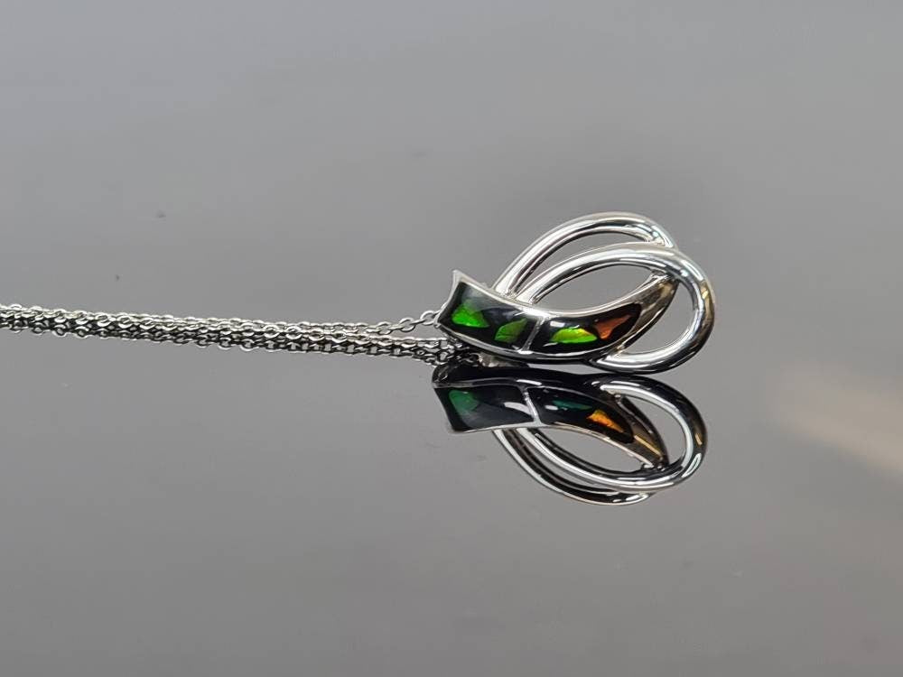 ammolite crystal gemstone necklace 