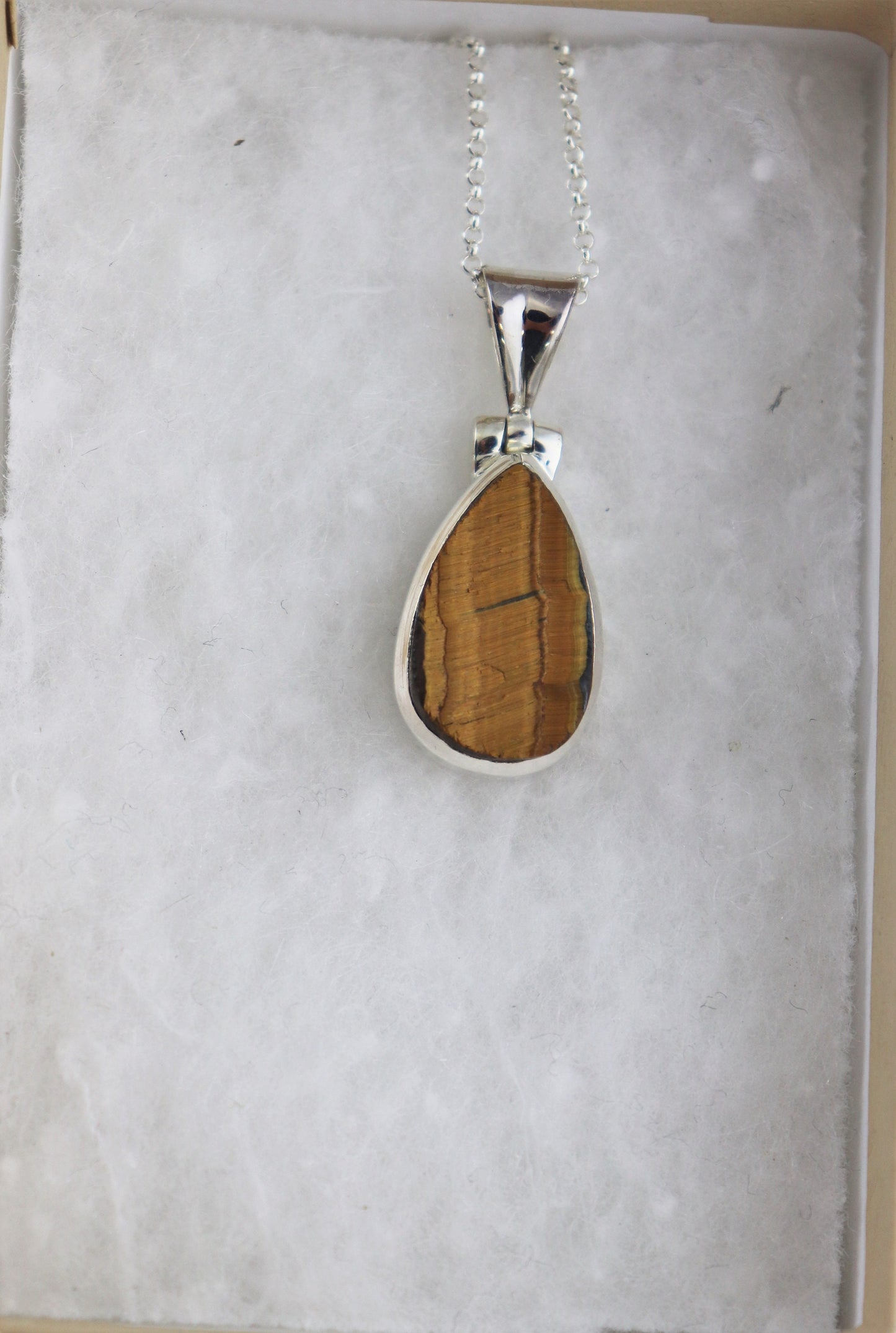 77e) Tiger Eye 925 Silver Set Raw Crystal Pendant + Chain / Necklace