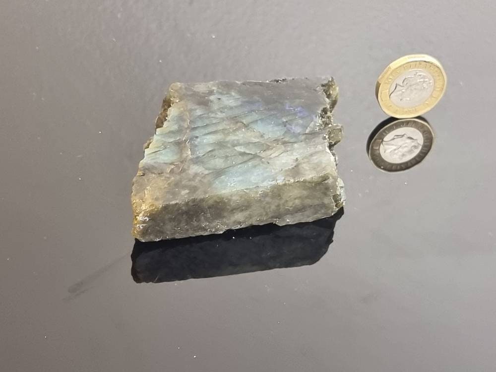 31LH) Labradorite Crystal Half Polished Slice