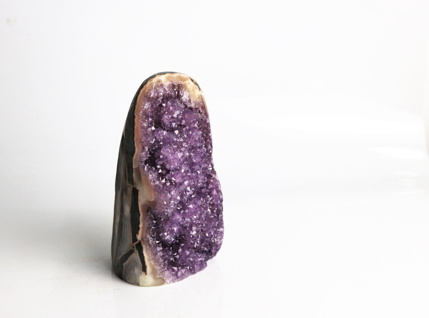 AMU110) Amethyst Crystal Quartz Geode Uruguayan