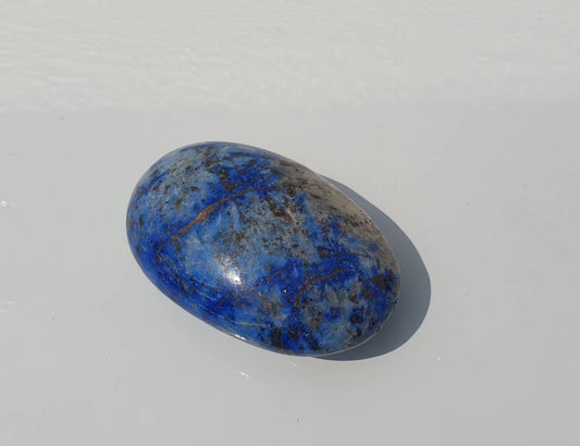 Madani lapis lazuli Palmstone Crystal