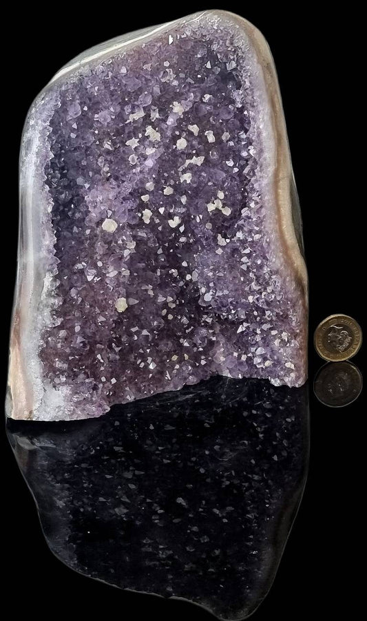 AMU60) Amethyst Crystal Quartz Geode Uruguayan