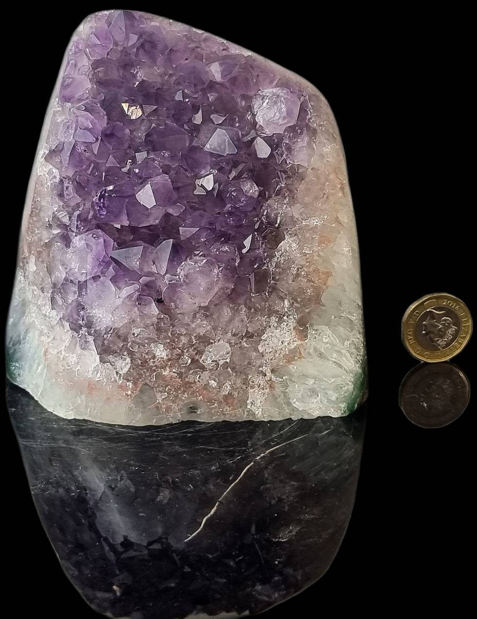 AMU61) Amethyst Crystal Quartz Geode Uruguayan