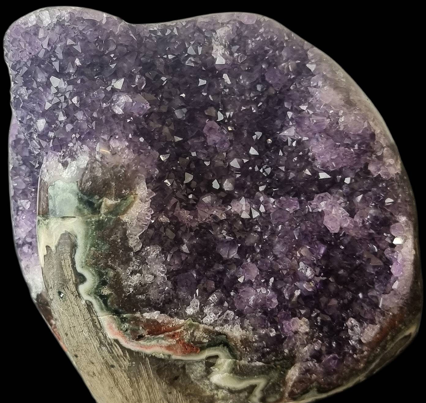 AMU58) Amethyst Crystal Quartz Geode Uruguayan